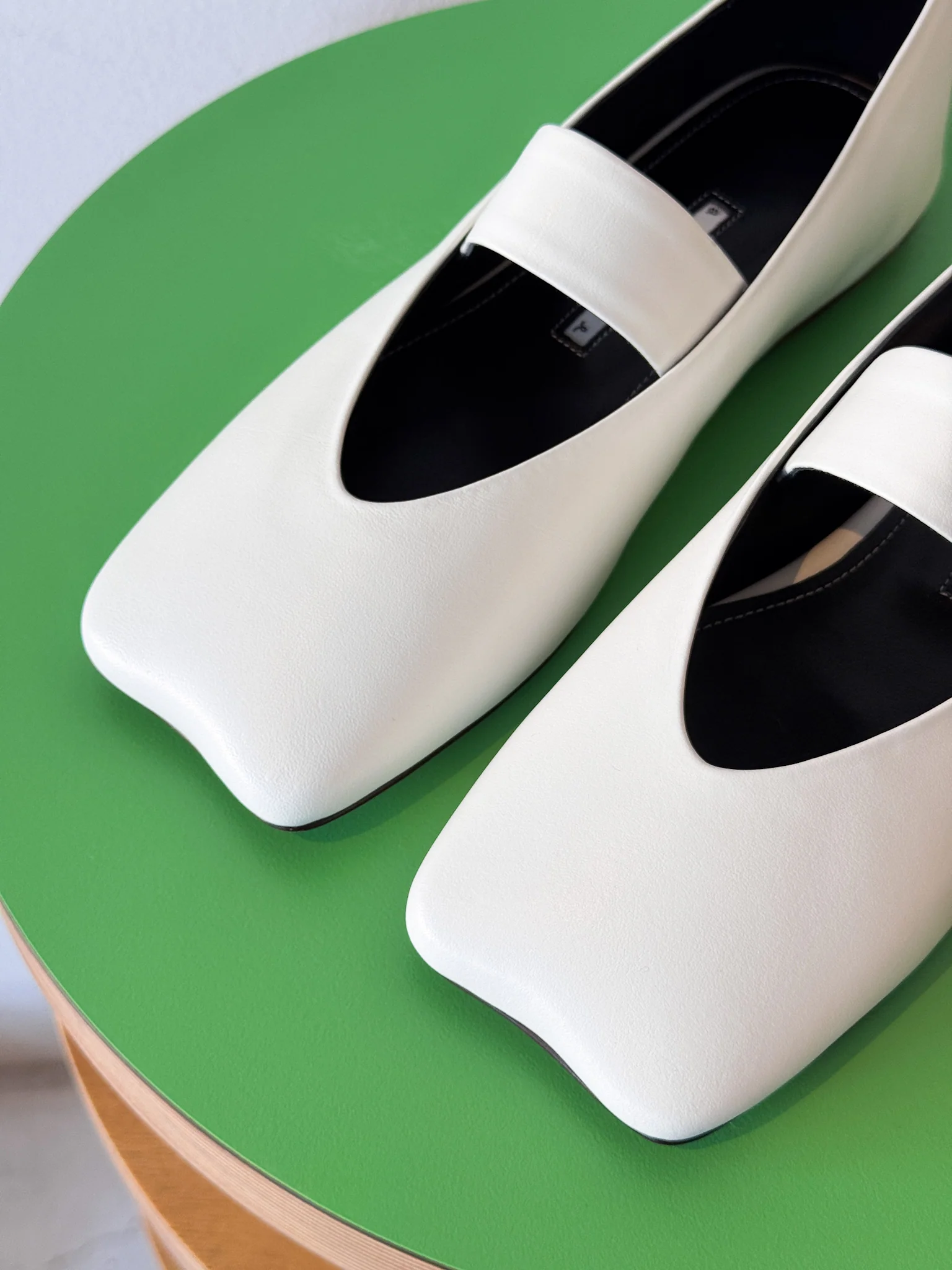 Oojoo Ballerina Flats (White) - Image 5