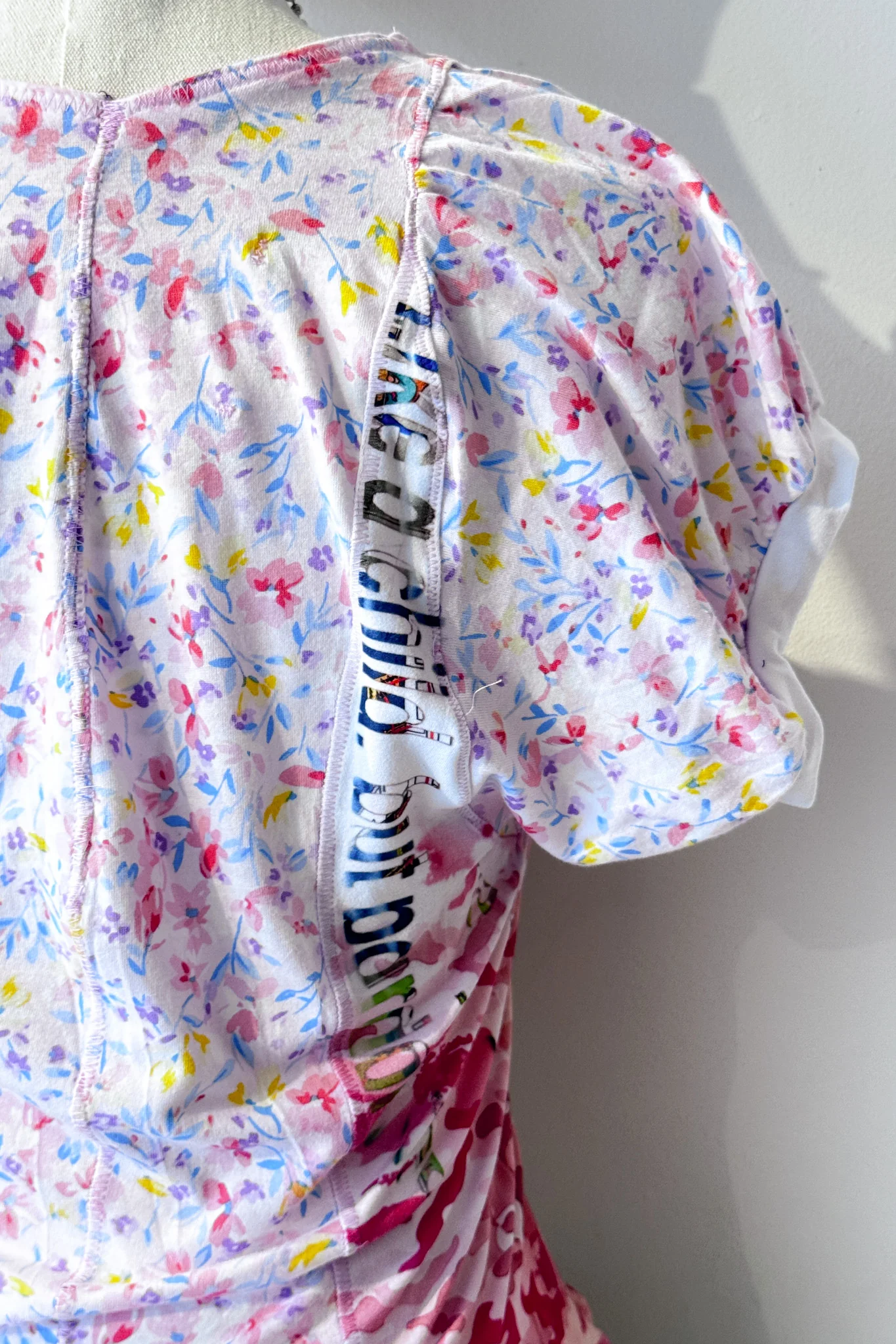 Gathered Puff Sleeve Shirt w/Rose - Image 5