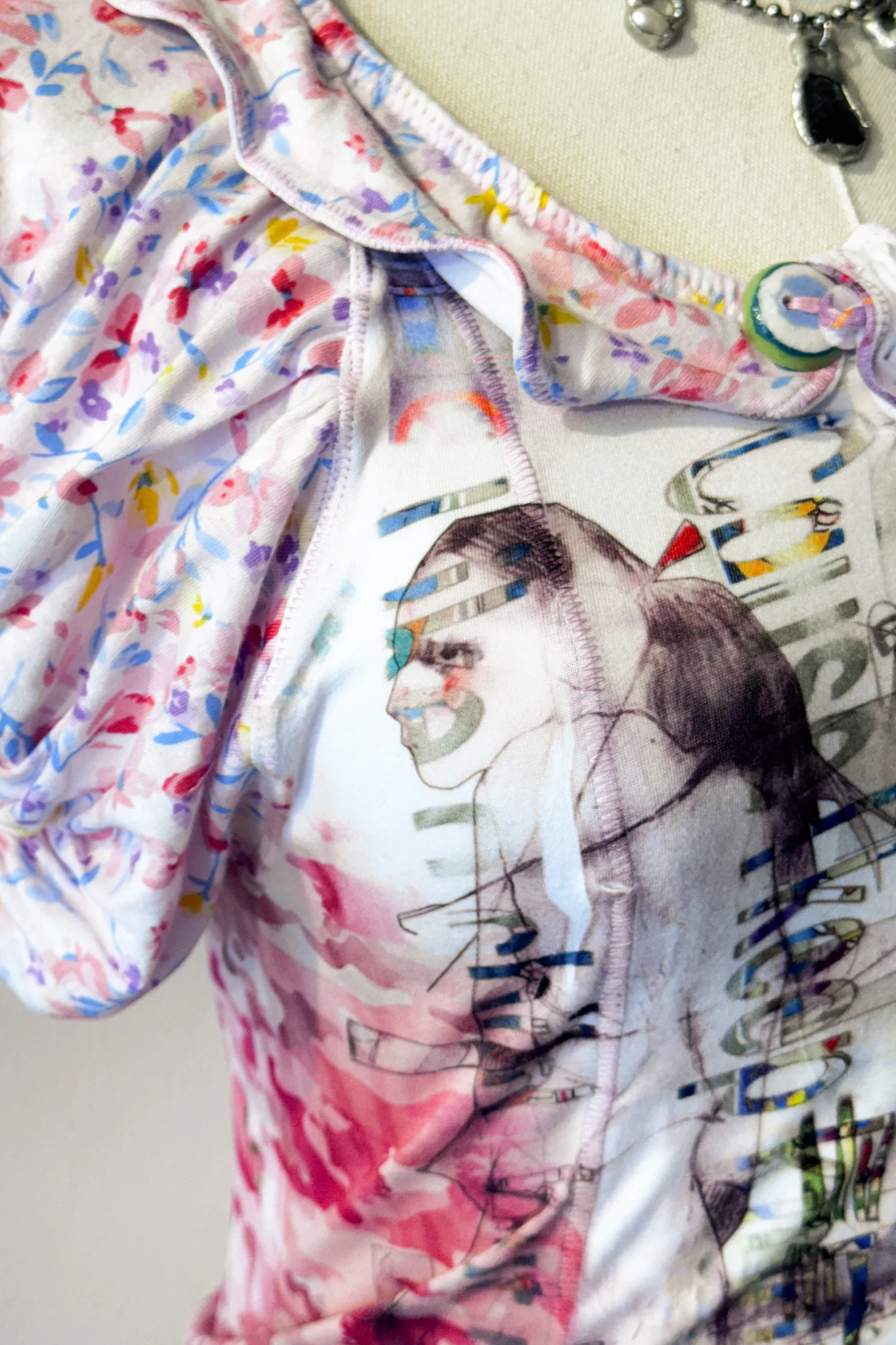 Gathered Puff Sleeve Shirt w/Rose - Image 8