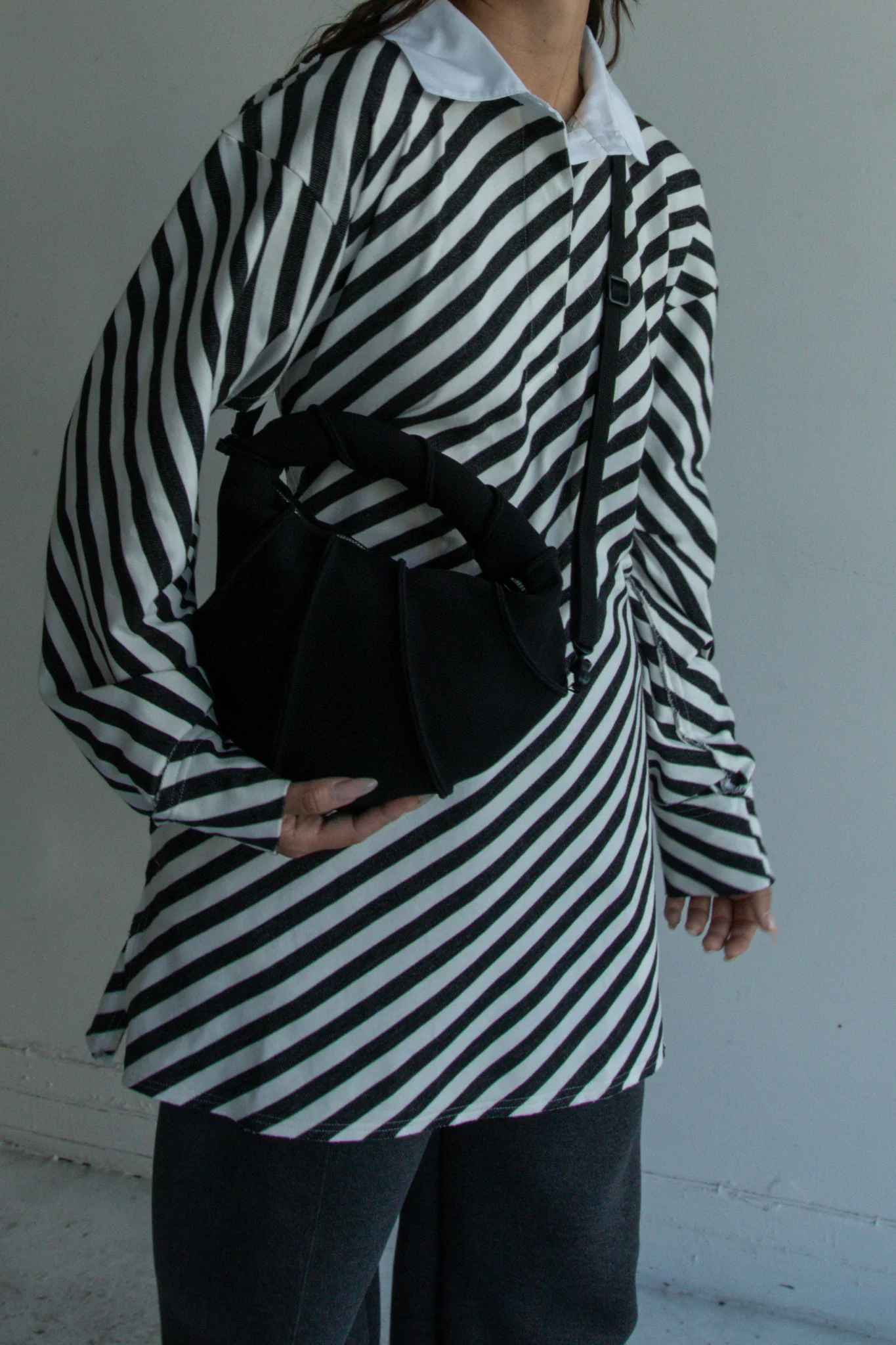 Sling Bag (Black) - Image 4